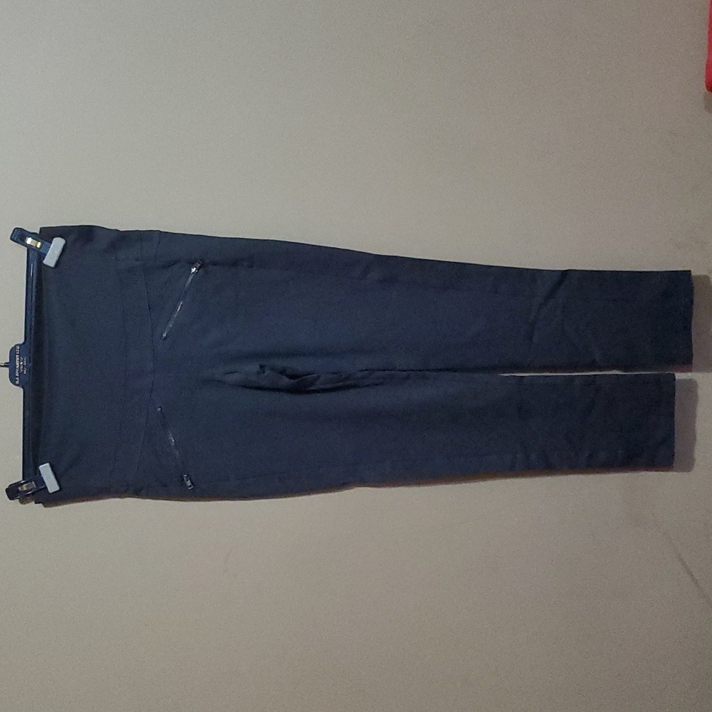 Thyme maternity pants size small